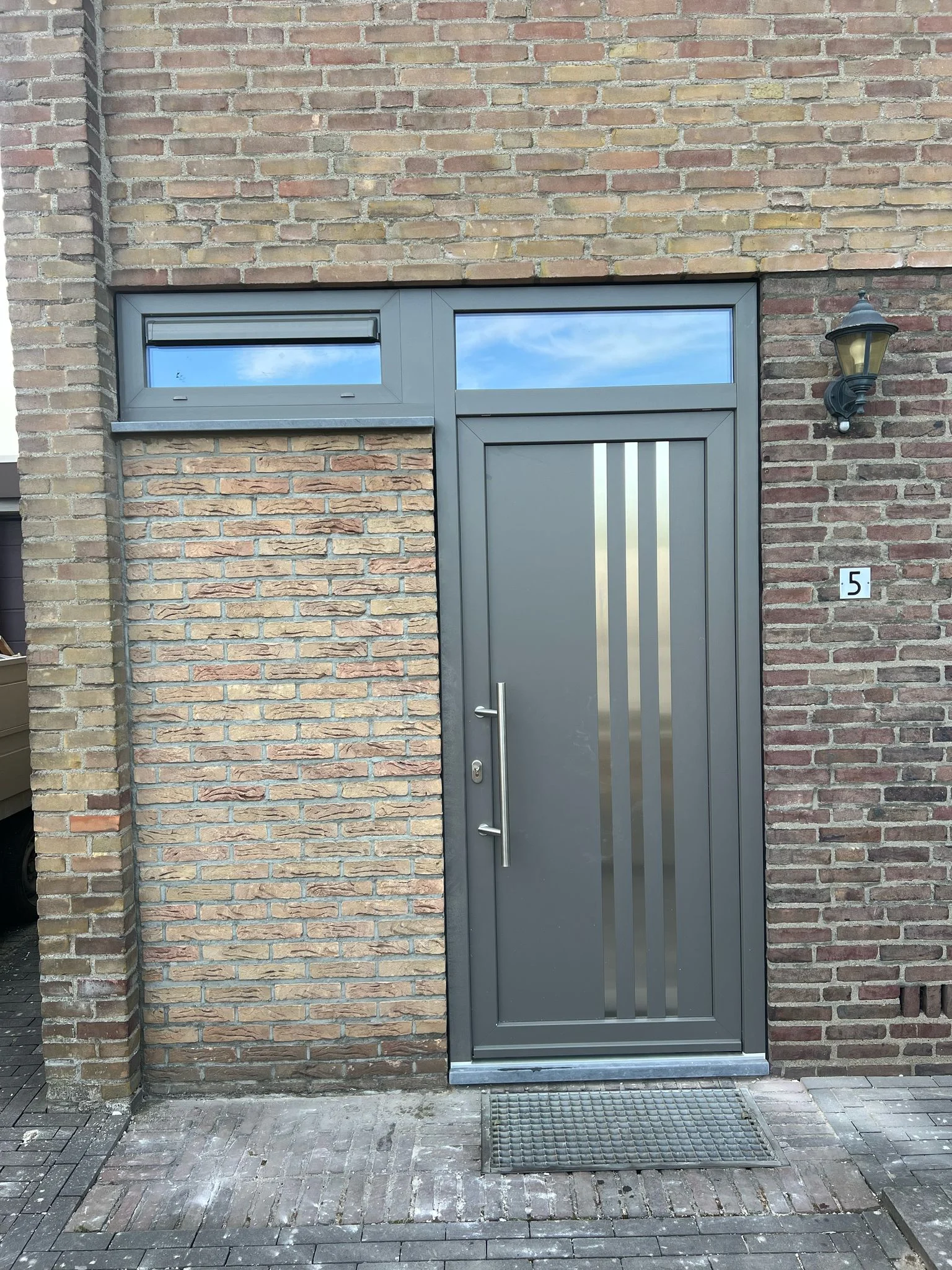Voordeur op maat samenstellen voor uw woning