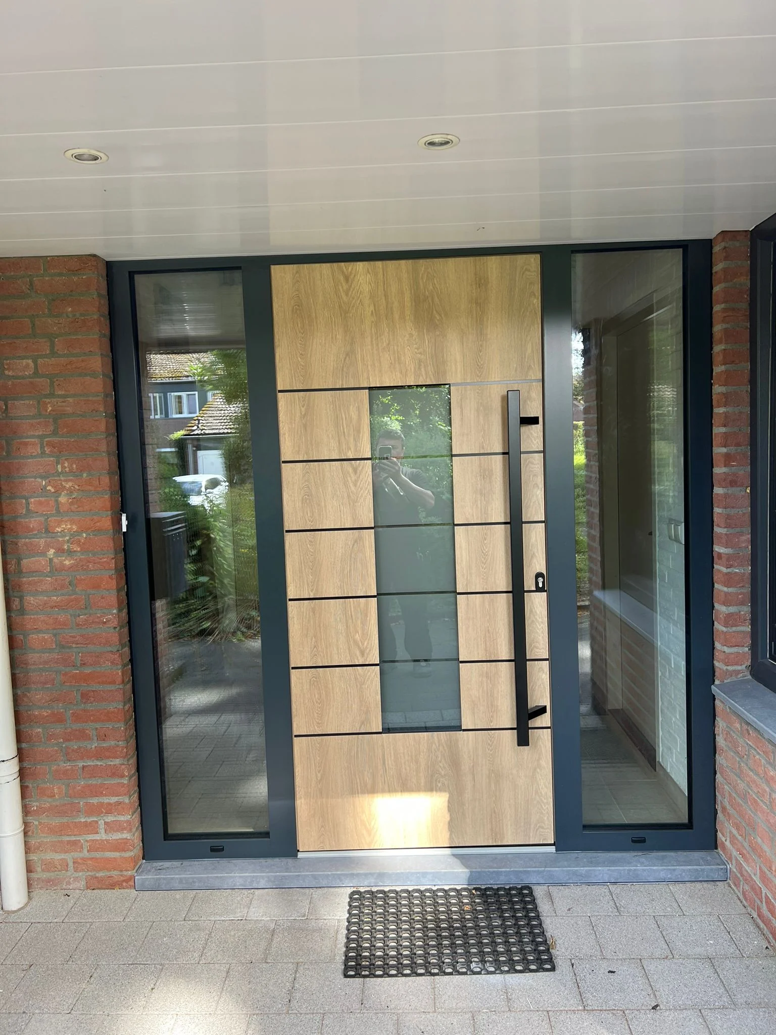 Nieuwe voordeur plaatsen voor een stijlvolle entree